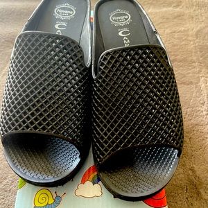 Jeffrey Campbell Jellies Size 9